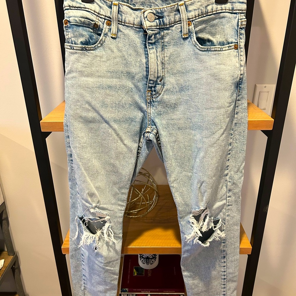 🩵 Men’s 512 Levi’s Distressed Stone Wash Denim 🩵